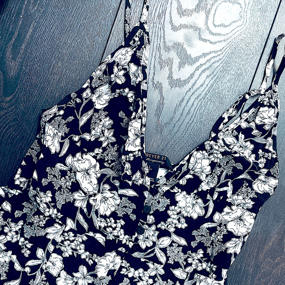 Forever 21 Printed Casual Black and White Jumpsuit